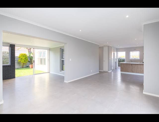 3 BEDROOM FREESTANDING SOLD IN SUNNINGDALE
